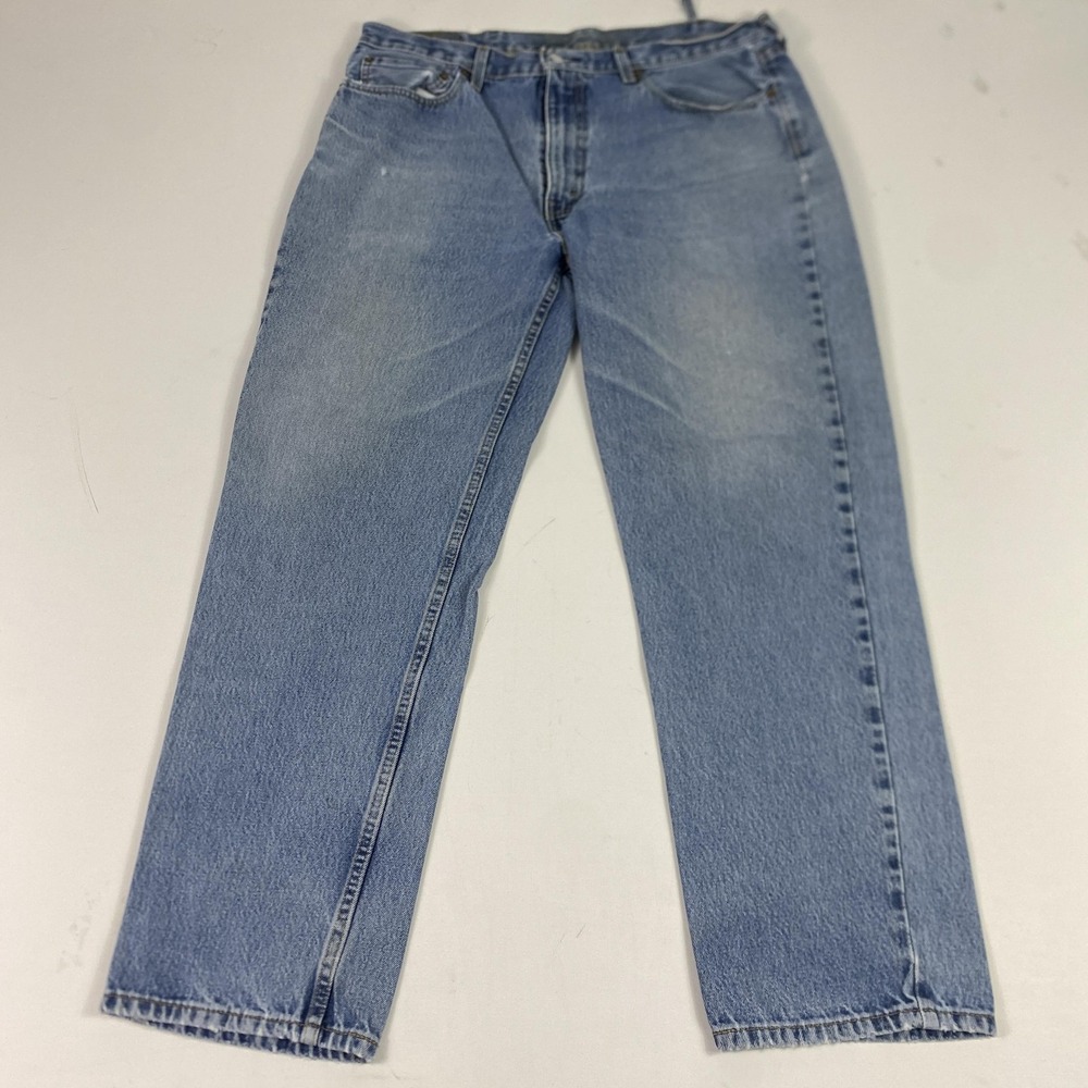 Levis 550 Jeans Mens 38x32 Light Wash Blue Relaxed Fit Tapered Leg Denim
